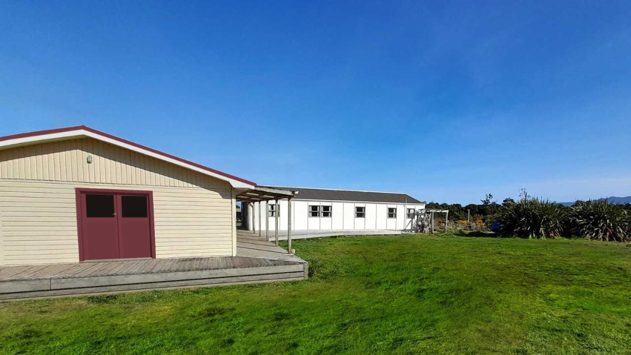 Rarakau Lodge Tuatapere ภายนอก รูปภาพ