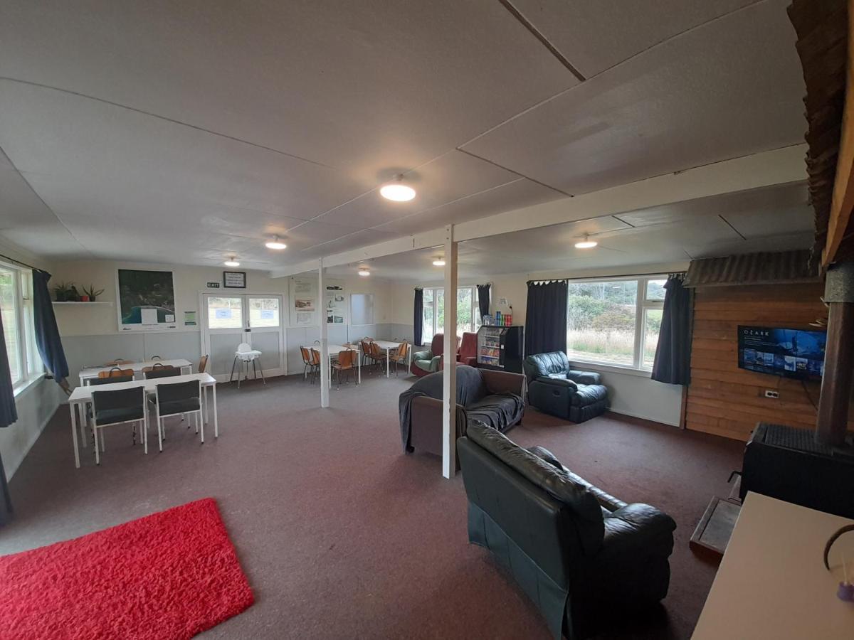 Rarakau Lodge Tuatapere ภายนอก รูปภาพ
